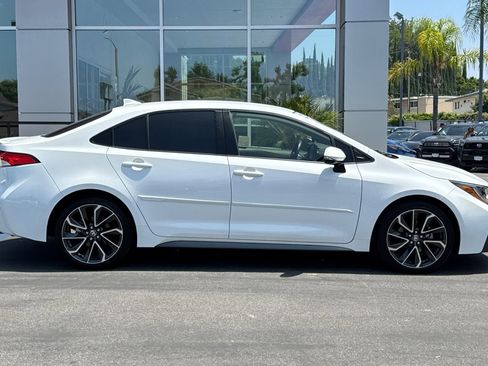 Certified 2022 Toyota Corolla SE w/ Carpet Mat Package (TMS) FWD image 4