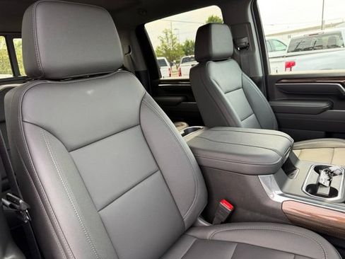 Used 2025 Chevrolet Silverado 2500 LT w/ Trail Boss Package AWD/4WD image 16