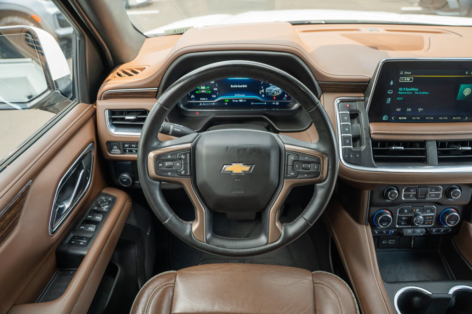 Used 2023 Chevrolet Tahoe High Country w/ Premium Package 2 RWD image 31