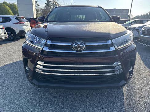 Used 2019 Toyota Highlander Limited Platinum w/ Carpet Mat Package (TMS) AWD/4WD image 8