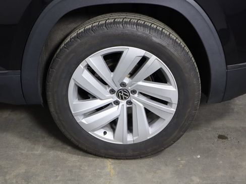 Used 2022 Volkswagen Atlas Cross Sport SE AWD/4WD image 42