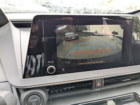 Used 2025 Toyota Prius LE image 22