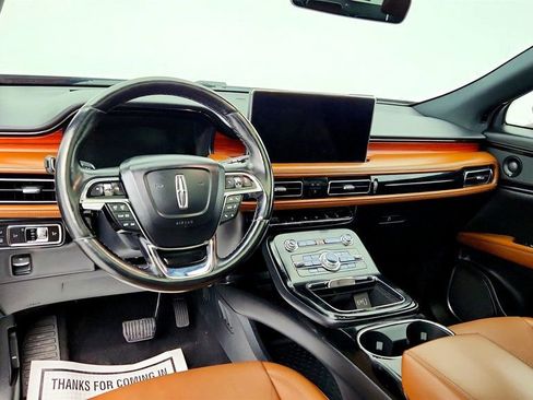 Used 2022 Lincoln Nautilus Reserve w/ Luxury Package image 13