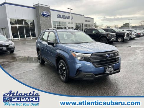 Used 2025 Subaru Forester AWD/4WD image 1