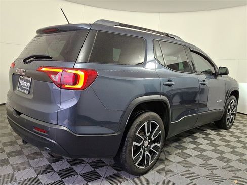 Used 2019 GMC Acadia SLT w/ Black Edition image 6
