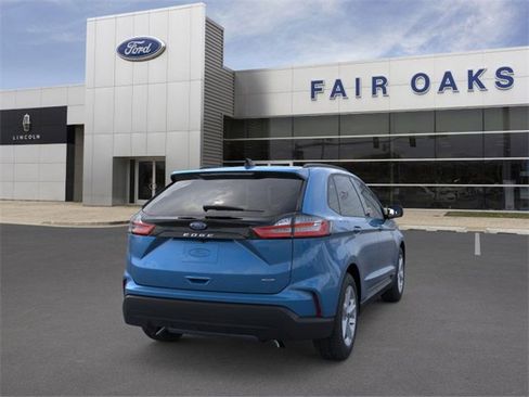 New 2024 Ford Edge SE image 8