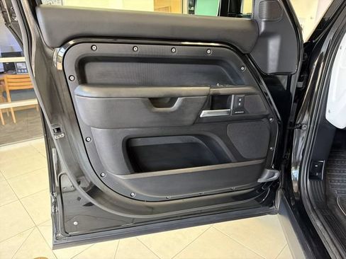 Used 2025 Land Rover Defender 110 S AWD/4WD image 11