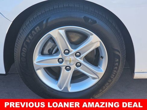 Used 2022 Chevrolet Malibu LT image 35