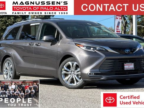 Certified 2023 Toyota Sienna Platinum image 1
