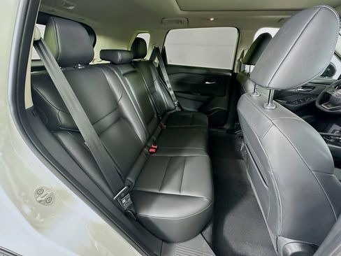 New 2026 Nissan Rogue SV AWD/4WD image 34