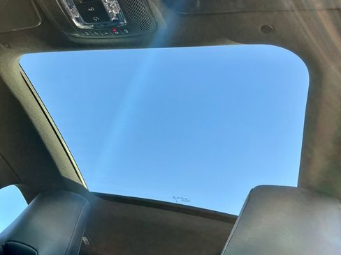 Used 2020 Mercedes-Benz CLA 250 image 36