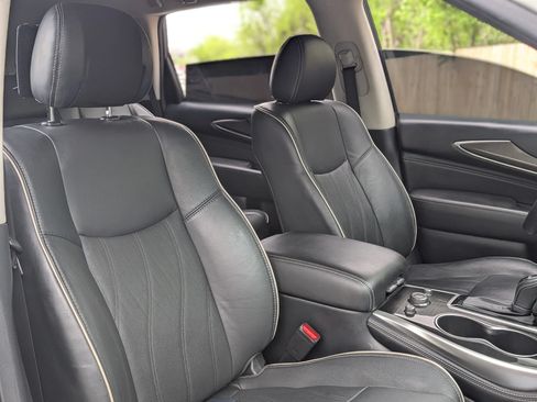 Used 2020 INFINITI QX60 Luxe w/ Essential Package FWD image 30