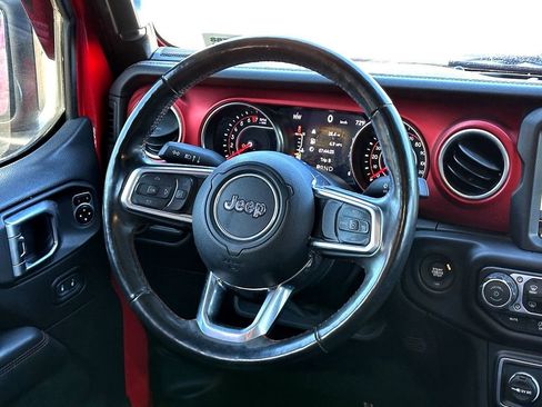 Used 2020 Jeep Gladiator Rubicon image 28