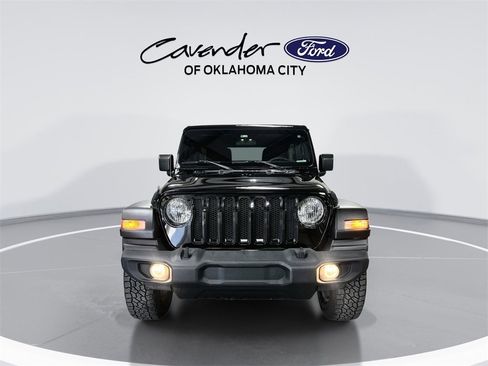 Used 2019 Jeep Wrangler Unlimited Sport image 3