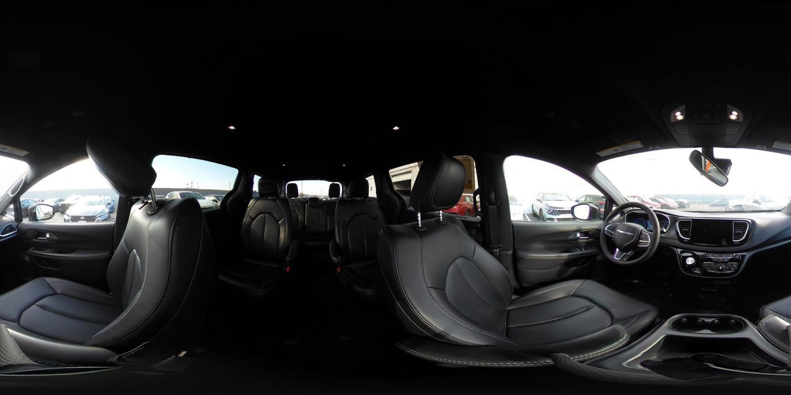 Used 2025 Chrysler Pacifica Select FWD image 44