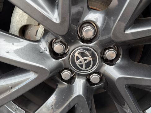 Used 2024 Toyota Corolla XSE FWD image 31