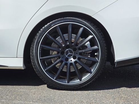 Used 2020 Mercedes-Benz CLA 35 AMG 4MATIC image 40