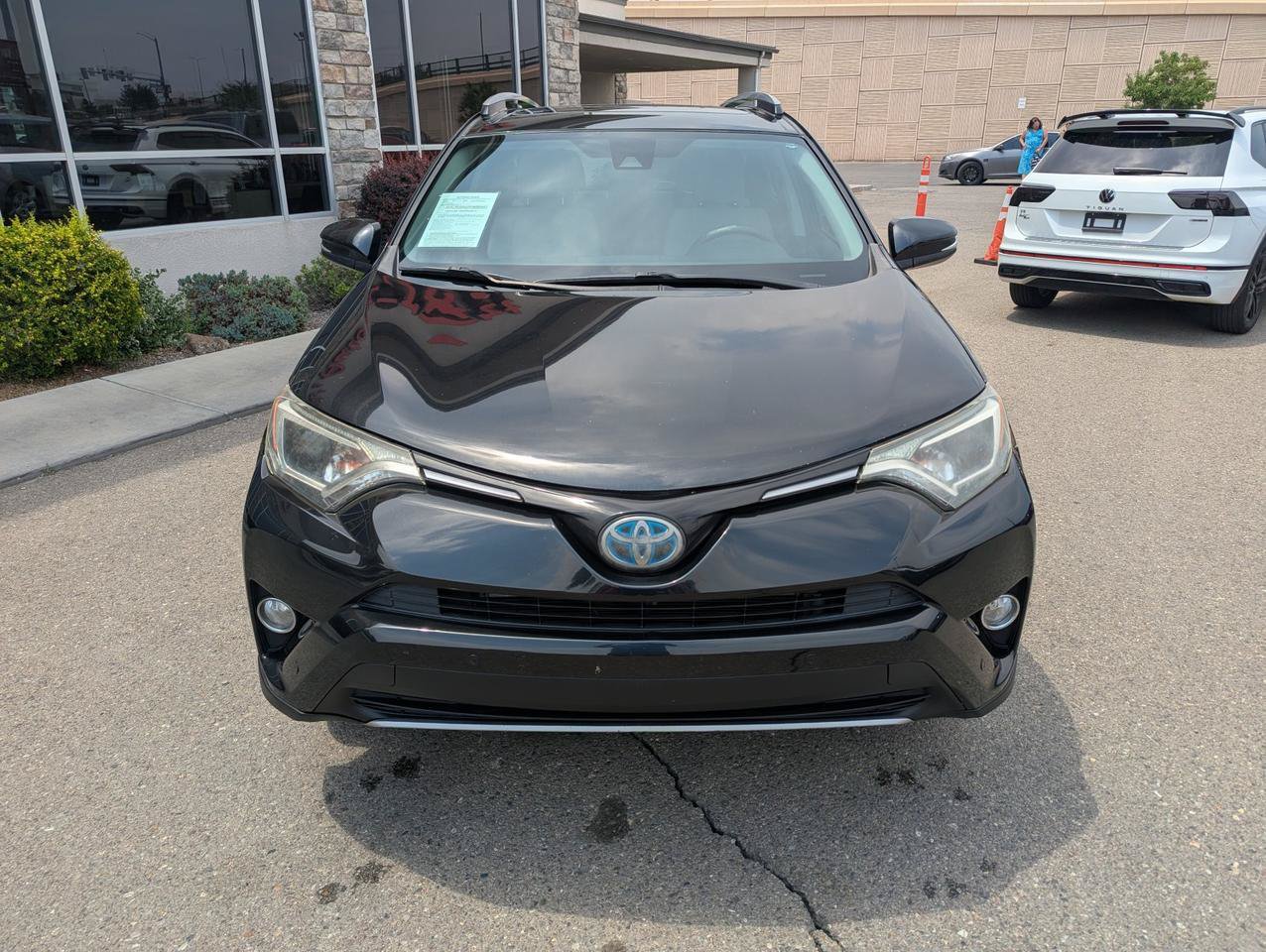 Used 2018 Toyota RAV4 XLE w/ Convenience Package AWD/4WD image 7