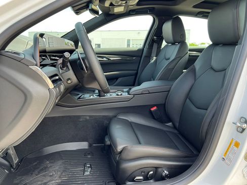 New 2026 Cadillac CT5 V AWD/4WD image 4
