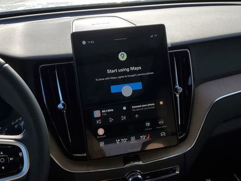 New 2026 Volvo XC60 B5 Plus w/ Protection Package Premier image 28