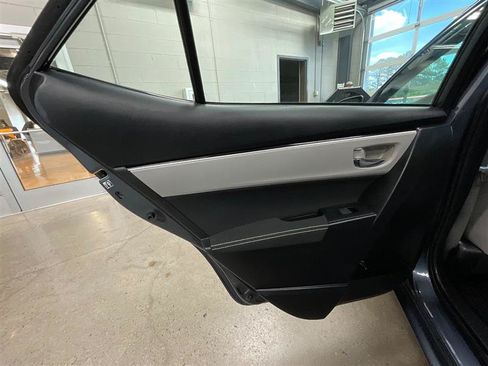 Used 2019 Toyota Corolla LE FWD image 20
