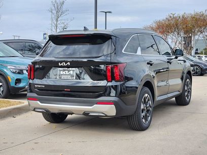 New 2026 Kia Sorento S w/ S Panoramic Sunroof Package