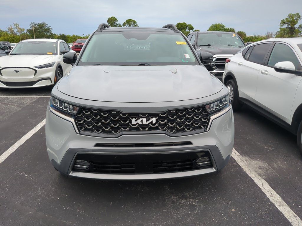Certified 2022 Kia Sorento X-Line EX AWD/4WD image 5