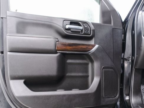 Used 2023 GMC Sierra 2500 SLT w/ SLT Convenience Package image 23