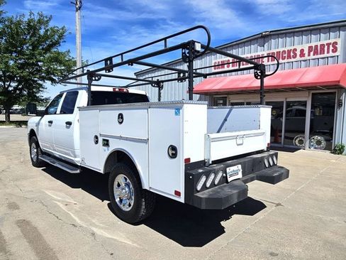 Used 2023 RAM 2500 Tradesman w/ Chrome Appearance Group AWD/4WD image 6
