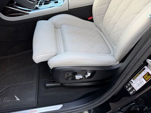 Certified 2025 BMW X7 xDrive40i AWD/4WD image 13