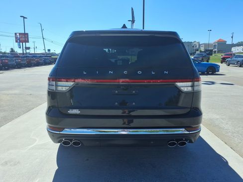 New 2026 Lincoln Aviator Reserve AWD/4WD image 4