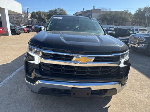 Used 2023 Chevrolet Silverado 1500 LT w/ Protection Package image 2