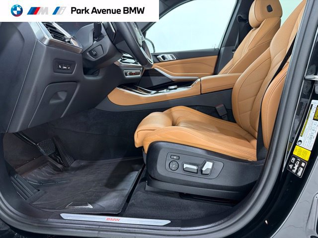 Certified 2024 BMW X5 xDrive40i w/ Premium Package AWD/4WD image 14
