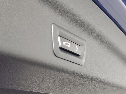 New 2025 BMW X1 xDrive28i w/ Technology Package image 26