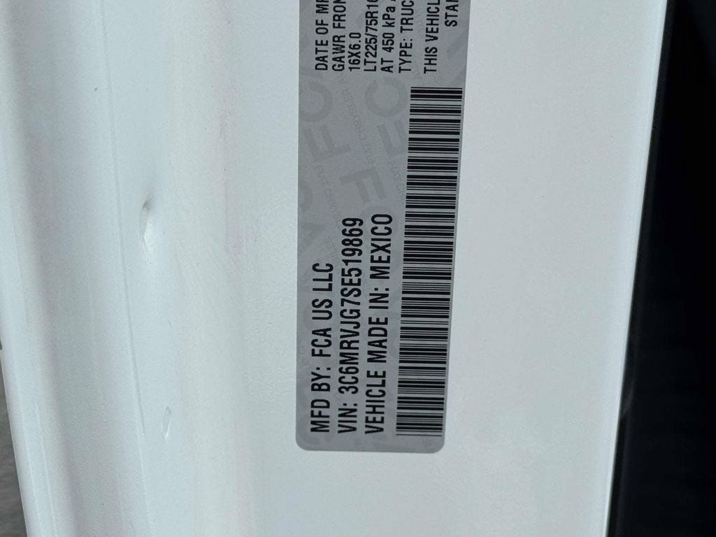 Used 2025 RAM ProMaster 3500 w/ Convenience Group FWD image 26
