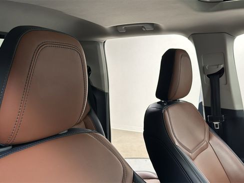 Used 2022 Ford Maverick Lariat w/ Lariat Luxury Package image 19