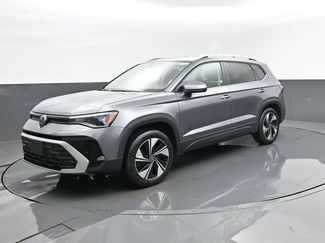 Used 2025 Volkswagen Taos SE AWD/4WD video 1