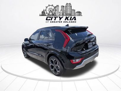 Used 2025 Kia Niro EX Touring