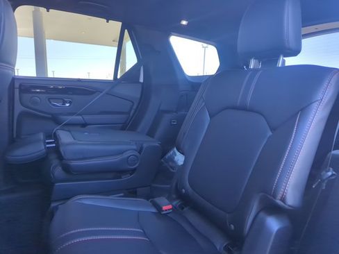 New 2025 Honda Pilot TrailSport image 19