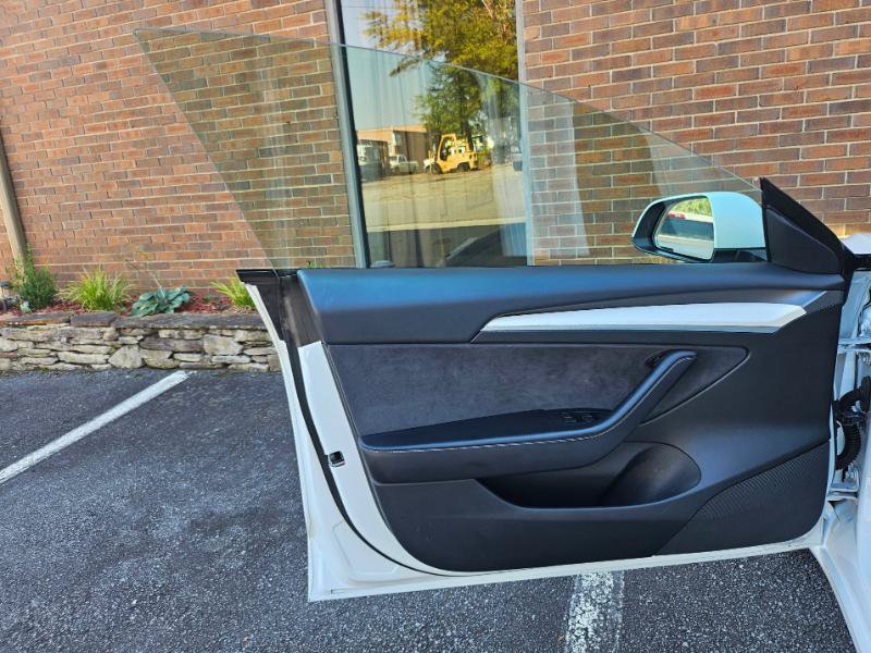 Used 2022 Tesla Model 3 RWD image 33