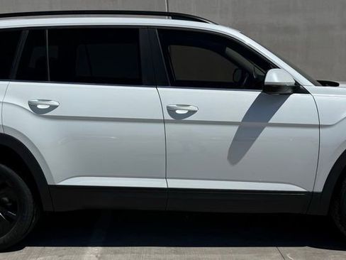 Used 2021 Volkswagen Atlas SE image 3