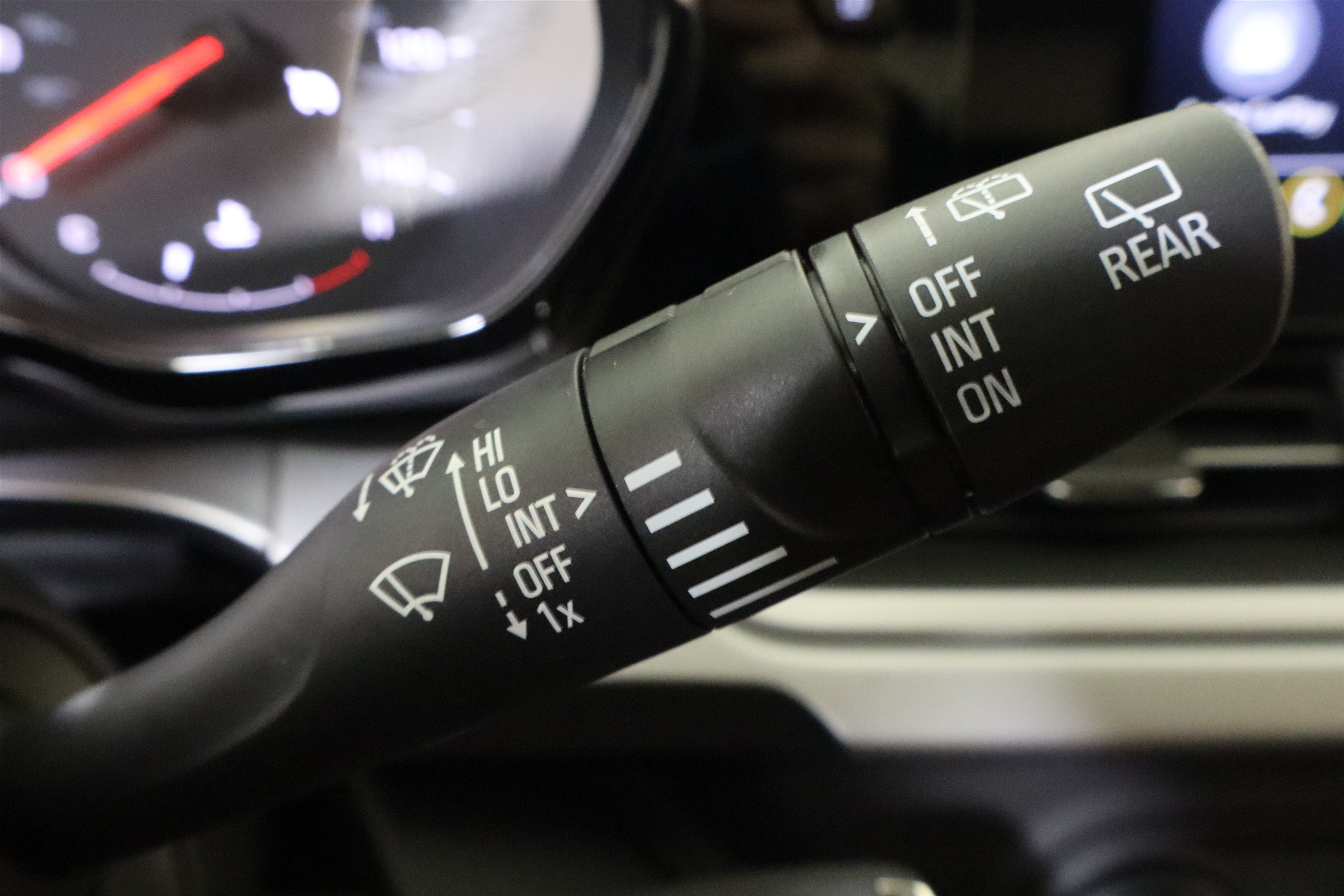 New 2026 Chevrolet Trax LS w/ LS Convenience Package FWD image 32