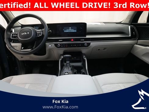 Certified 2024 Kia Sorento S w/ Panoramic Sunroof Package image 5