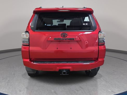 Used 2021 Toyota 4Runner SR5 RWD image 7