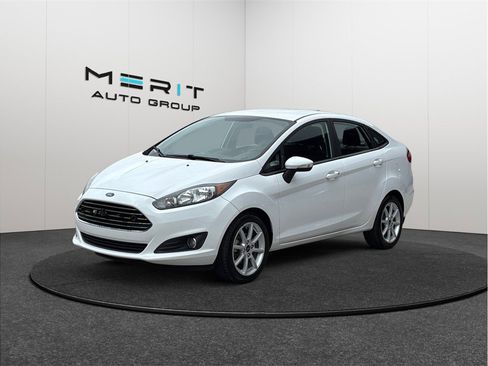 Used 2016 Ford Fiesta SE w/ Equipment Group 201A FWD image 4