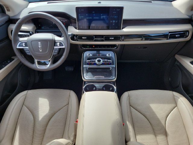 Used 2023 Lincoln Nautilus Reserve FWD image 25