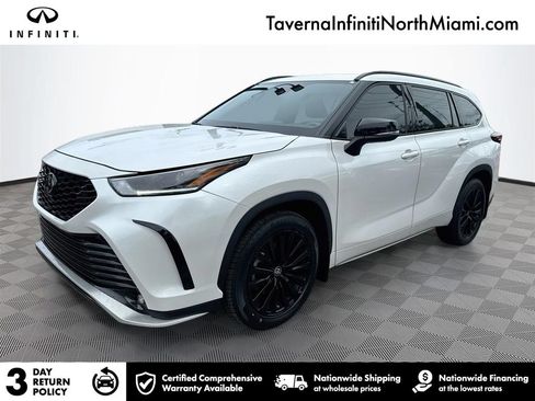 Used 2024 Toyota Highlander XSE FWD image 1