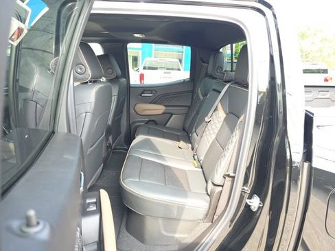 New 2026 GMC Canyon Denali w/ LPO, Black Badging Package AWD/4WD image 7