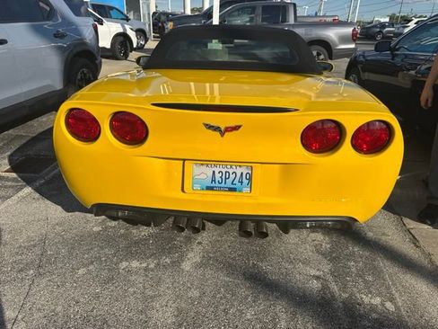 Used 2006 Chevrolet Corvette Convertible w/ Preferred Equipment Group RWD image 9