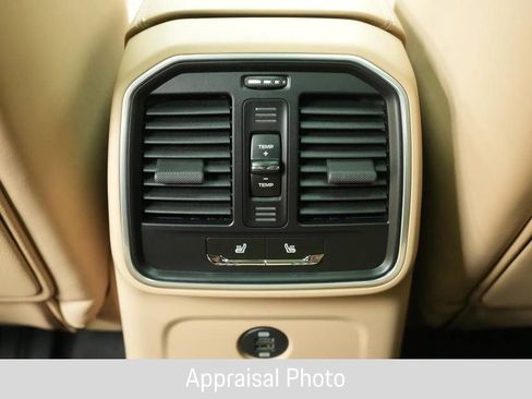 Certified 2019 Porsche Macan AWD/4WD image 26